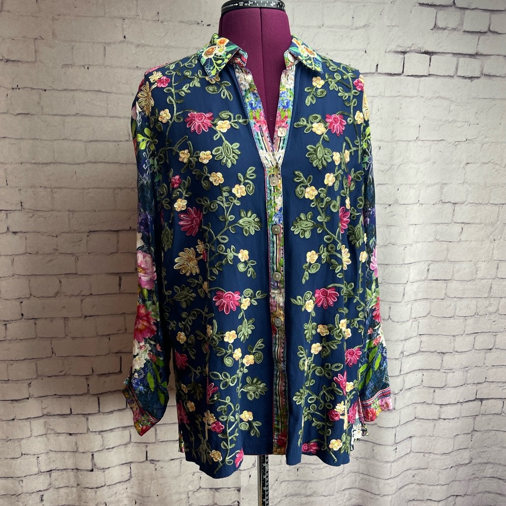 John Mark size medium happy days button down long sleeve blouse